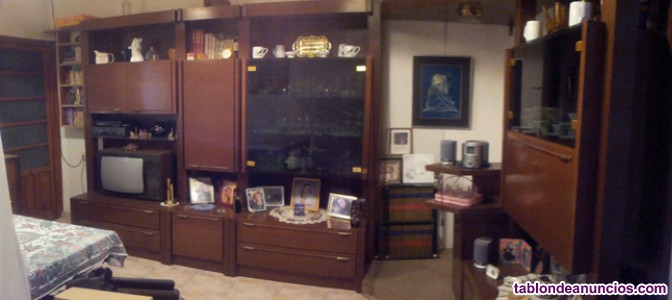 Amplio y elegante mueble bar saln, madera de alta calidad color nogal 