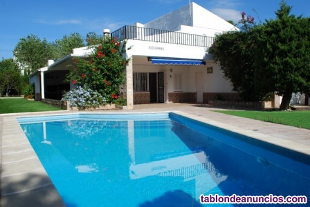 Calafat, casa con piscina, a 5 mn de la playa